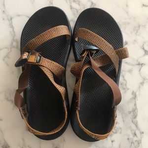 Almost New Mens 13 Smoky The Bear Chaco Z/1 Chacos